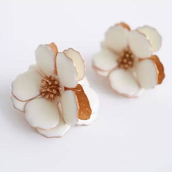 Zara Jewelry - NEW Zara Flower Earrings